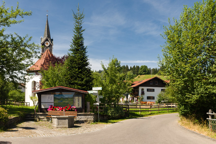 Oy-Mittelberg ist Duftort: Neue Rundwanderwege führen durch die Duftquellen